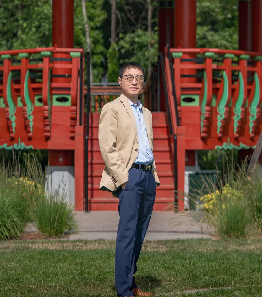 Attorney Chong Ye, Tacoma truck accident lawyer